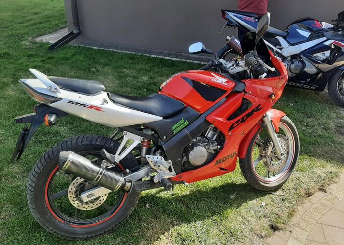 Grajewo ogłoszenia: Sprzedam motocykl Honda CBR 125 opłaty ważne więcej informacji...